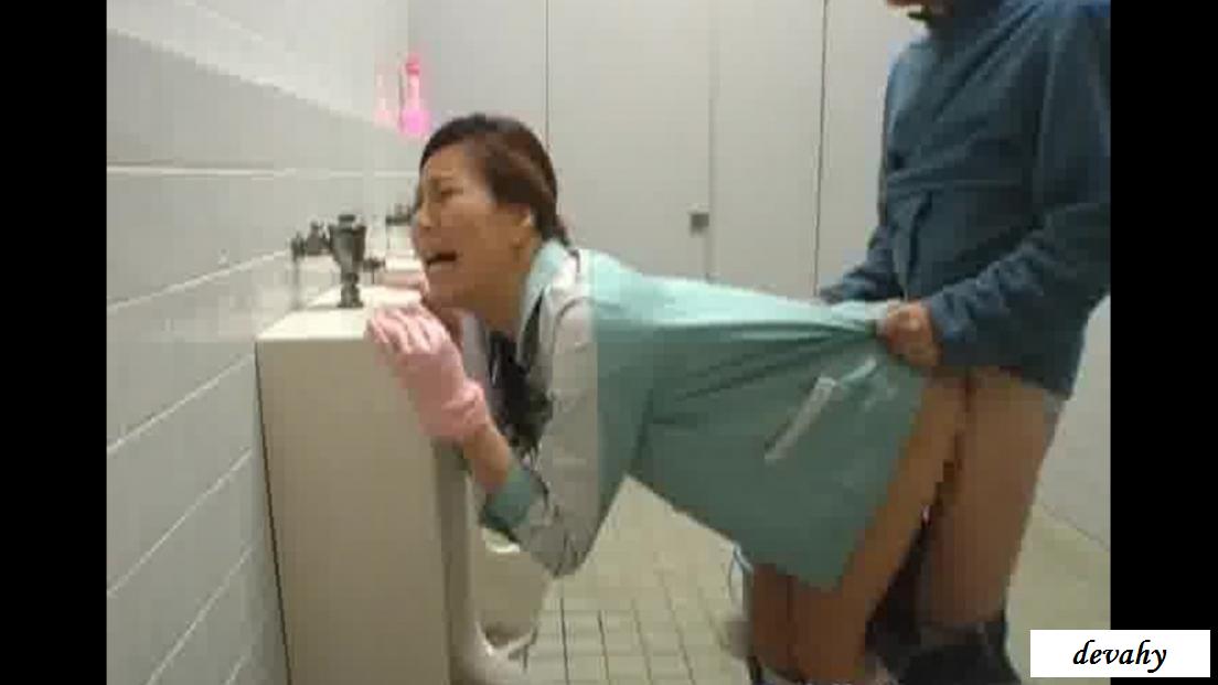 Порно Японки Уборщицы Мужского Туалета