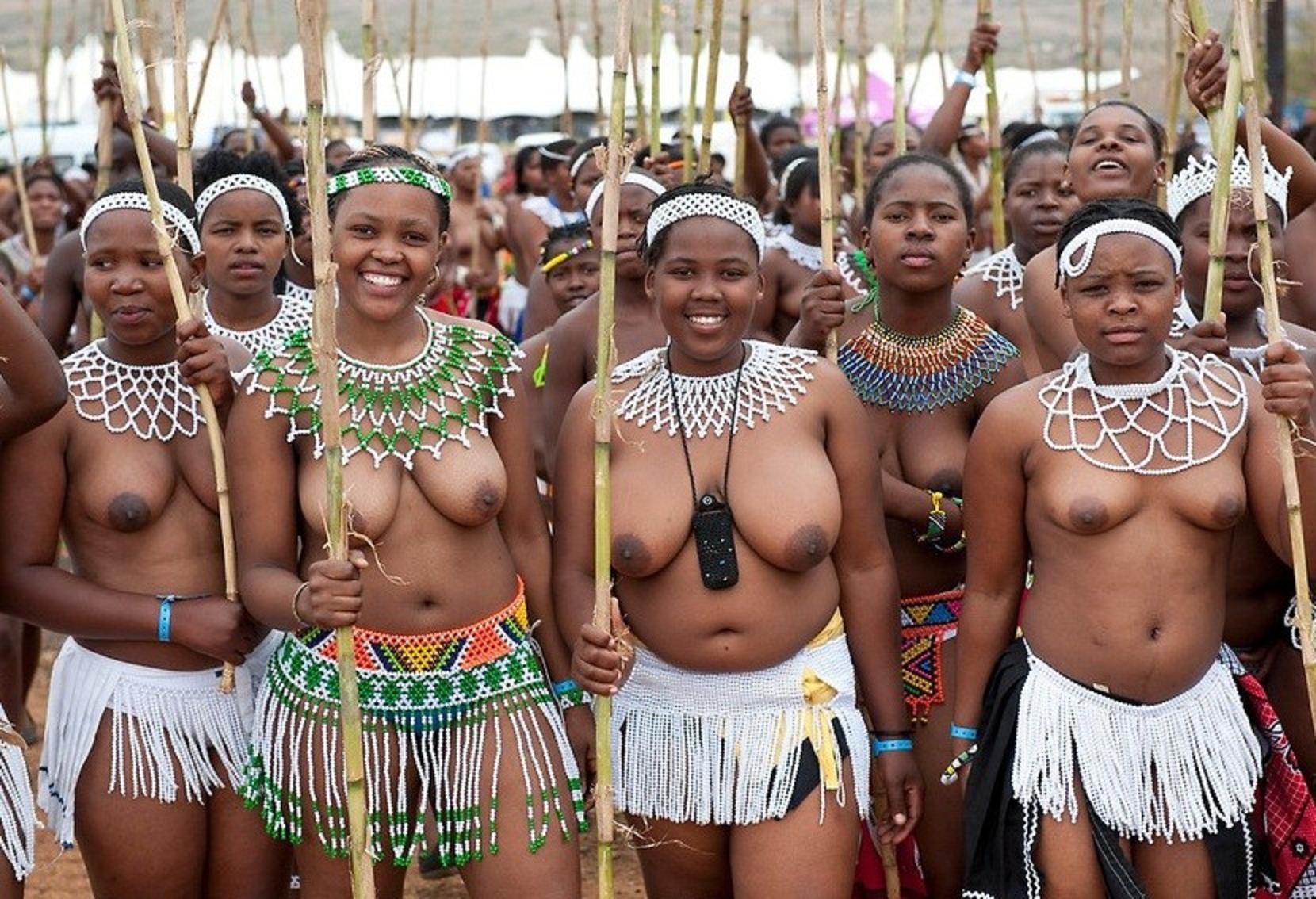 Zulu tits