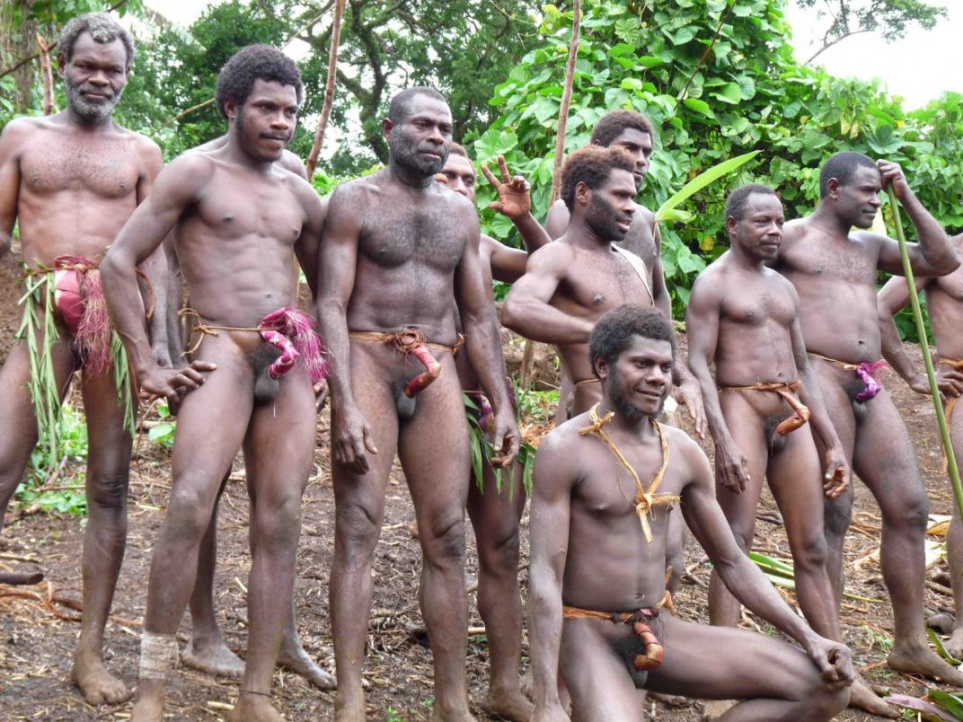 Туристы в Африке засняли секс аборигенов с огромными членами